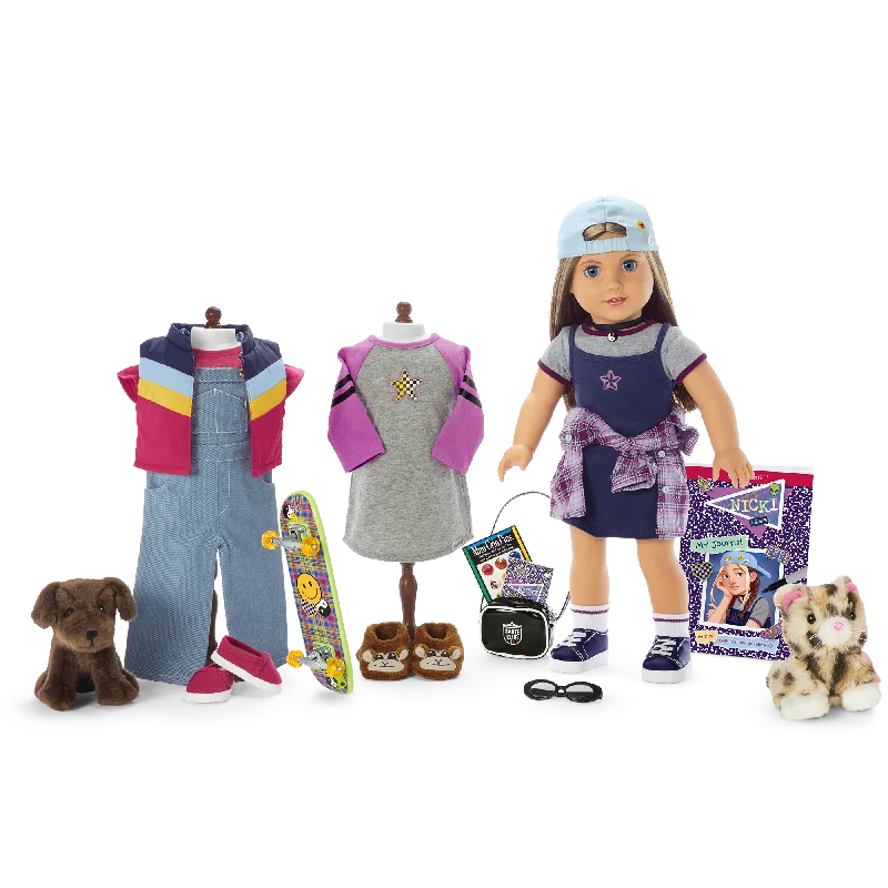 ’90s Twins Nicki’s™ Skateboarding Gift Set (Historical Characters)