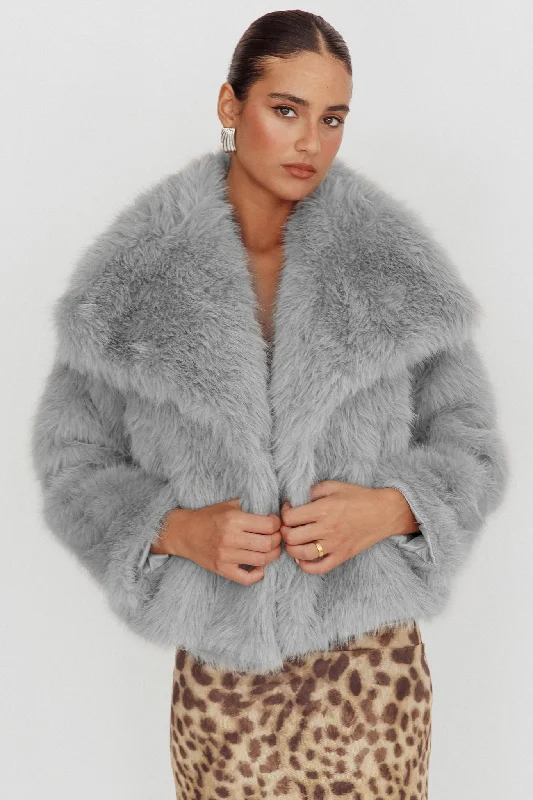 Copenhagen Oversized Lapel Fur Jacket Cream